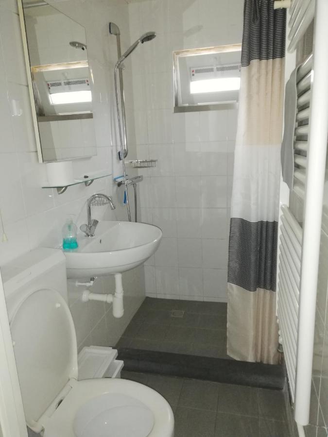 Ferienhaus Rustige, Gelijkvloerse Vakantiewoning Met 2 Slaapkamers In Simpelveld, Zuid-limburg